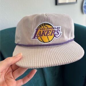 Los Angeles Lakers NBA Fan Cap. Brand new. LeBron James. Corduroy. Ajustable.